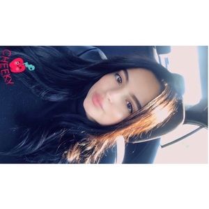 Meet your Posher, Gisel